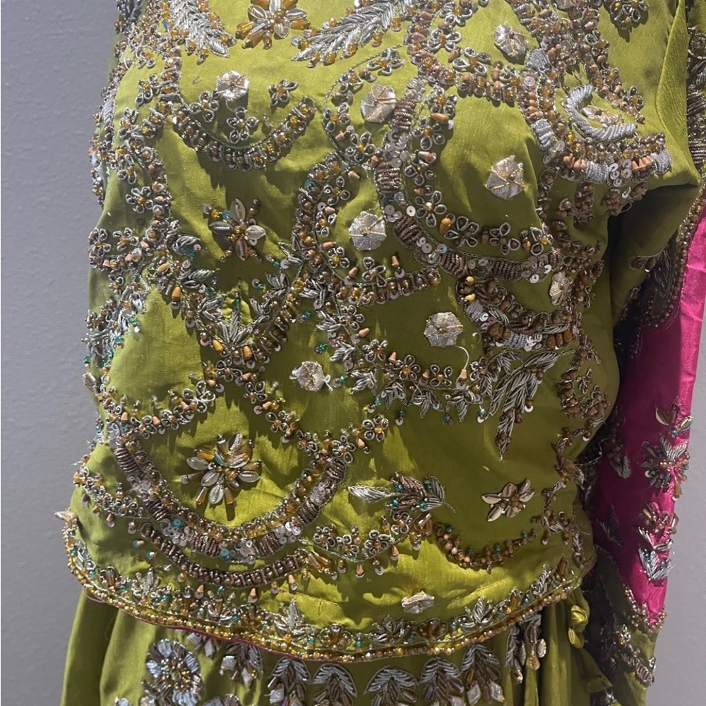 COPY - Pakistani wedding dress - Picture 5 of 9